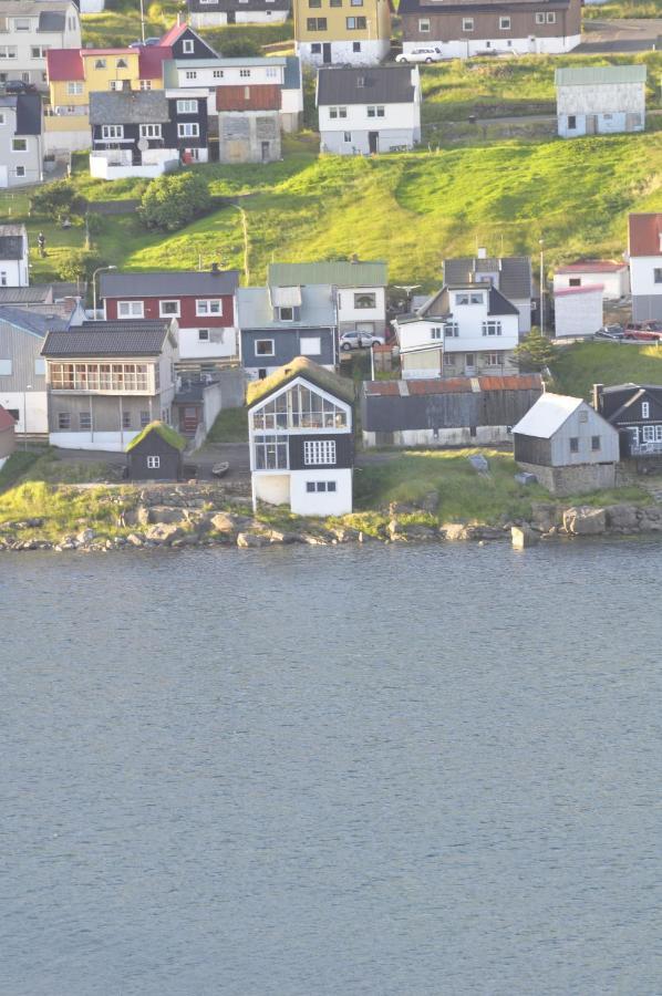 Torhus Villa Mithvagur Bagian luar foto